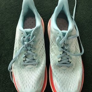 Hoka Clifton 8 running shoes